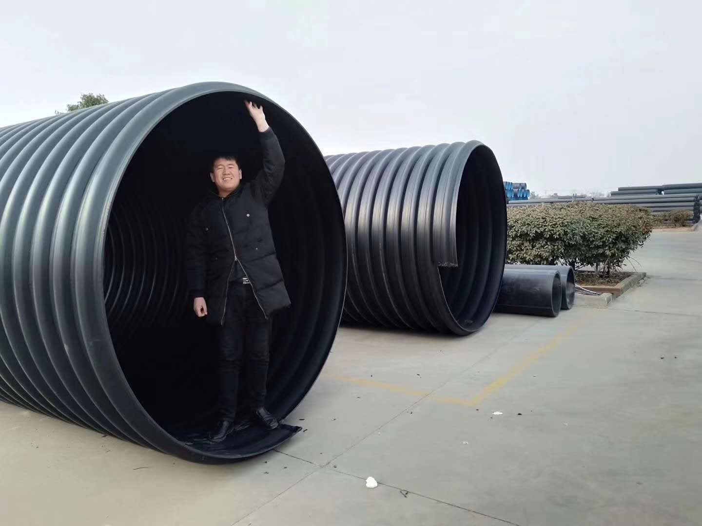 DN2200口径钢带增强螺旋波纹管